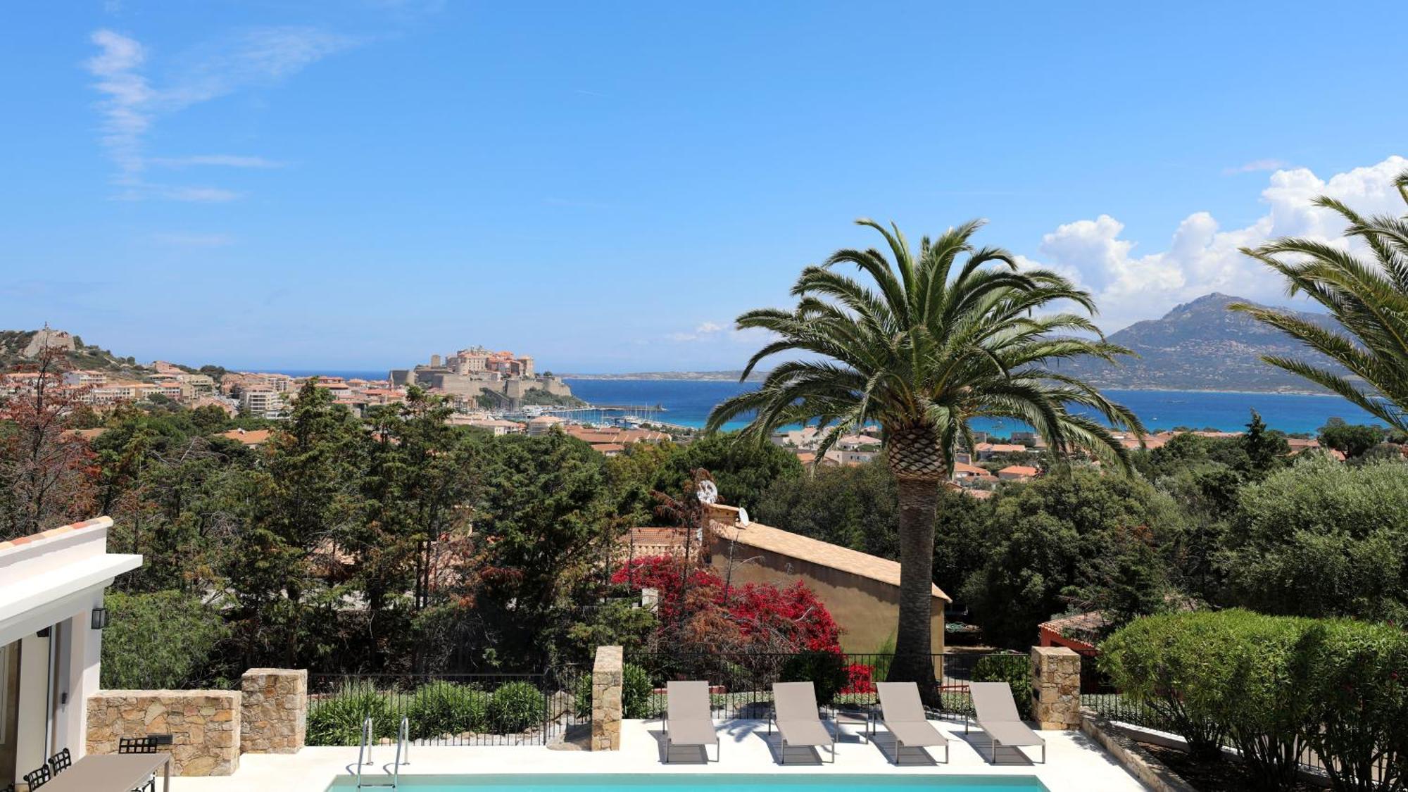 La Villa Calvi Calvi  Room photo